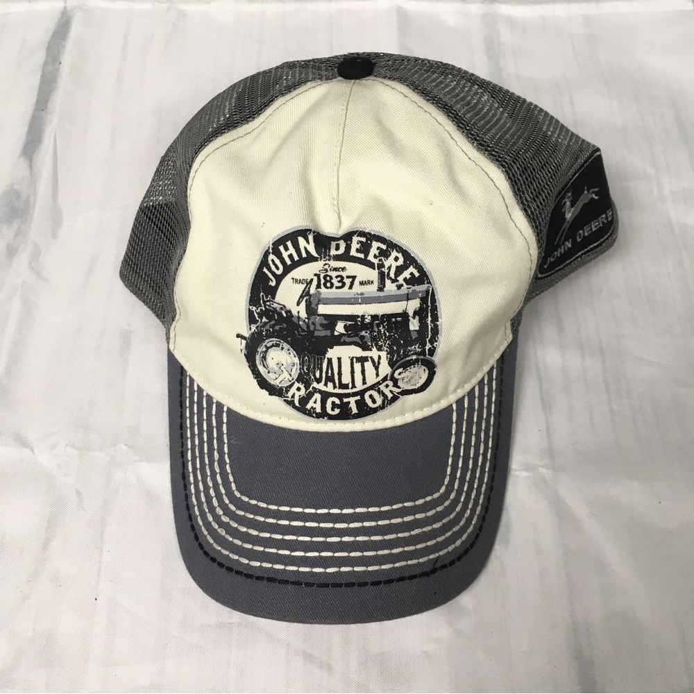 John Deere Graphic & Patch Logo Trucker Cap  EUC